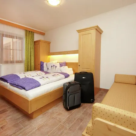 Apartamento Modern In Hinterglemm With Sauna Saalbach-Hinterglemm